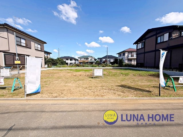 龍ケ崎市平台Ⅰ　新築戸建　A号棟の前面道路含む現地写真