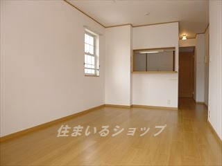 サニーレジデンスＦⅡの居間・リビング