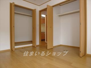 サニーレジデンスＦⅡの収納|クローゼット
