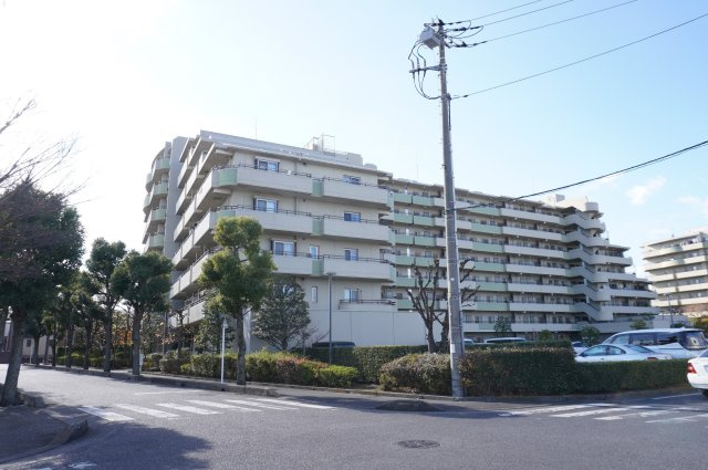 モア・ステージせんげん台B棟の外観