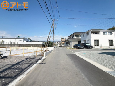 【前面道路含む現地写真】 | 富士宮市小泉第30　新築戸建て　3号棟