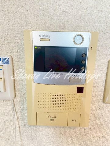 グリーンパーク横須賀中央の設備|モニター付きインターフォン
