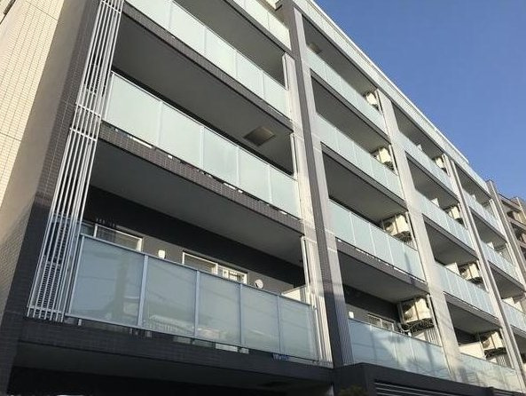 【外観】 | T’ｓ garden高円寺 | 鉄筋コンクリート造のがっちりとした建物。