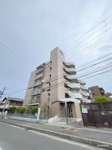 サンシャイン江坂　仲介手数料無料の外観