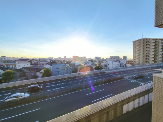 アルファイーストの展望