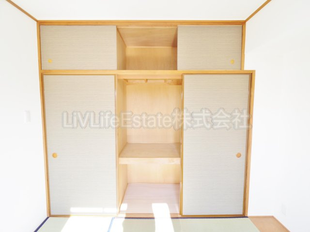 小平市喜平町１丁目の賃貸マンションの収納