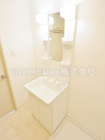 小平市喜平町１丁目の賃貸マンションの洗面所