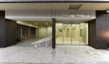 RAFFINE TERRACEのエントランス|落ち着いたエントランスです