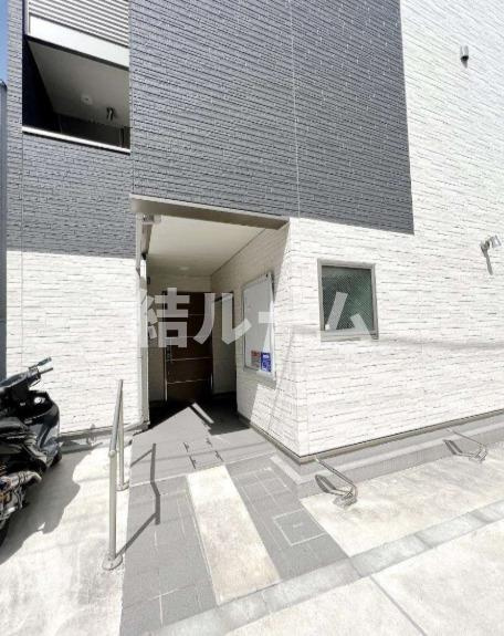 板橋区大和町の賃貸マンションのエントランス
