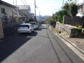 【前面道路含む現地写真】 | 川西市丸山台2丁目6の17　中古一戸建て