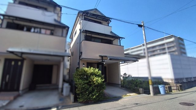 尼崎市武庫町　中古戸建の外観