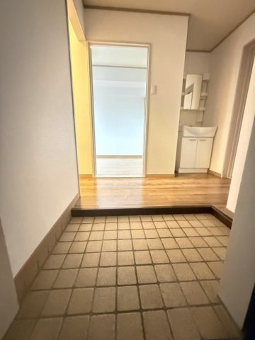 岡嶋グリーンハイツの玄関