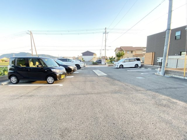 【駐車場】 | カサ　ボニータＢ