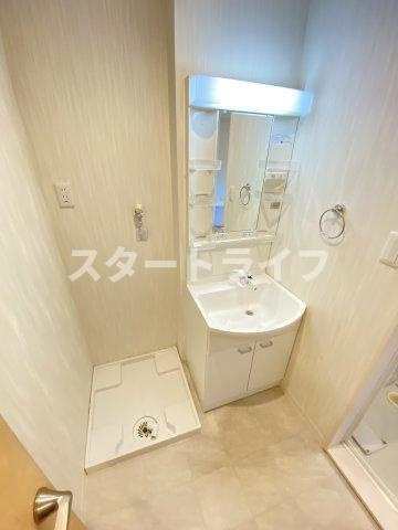 大阪市淀川区西中島１丁目のアパートの洗面所