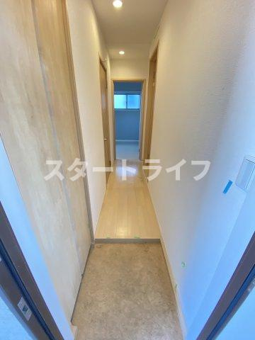 大阪市淀川区西中島１丁目のアパートの玄関