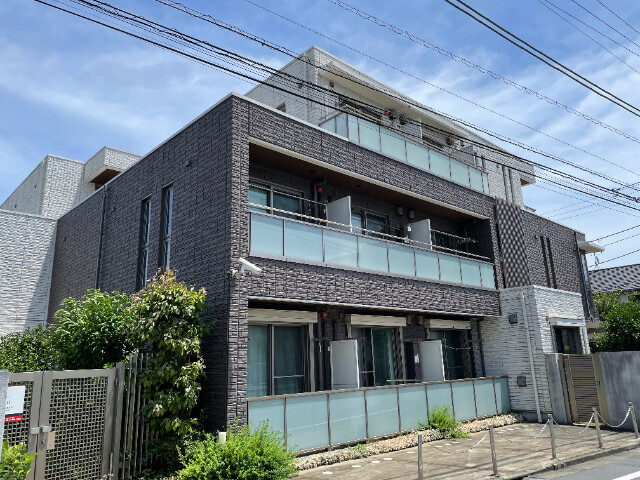 イーグルハウスの外観