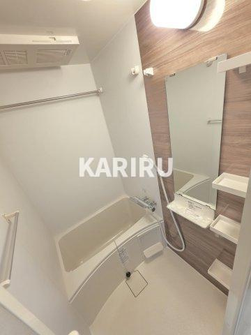 セレニテ蒲生四丁目駅前アリエの浴室|階数・部屋によってカラーパターン有（カームブルー・ヘリンボーン・マーブルグレー）