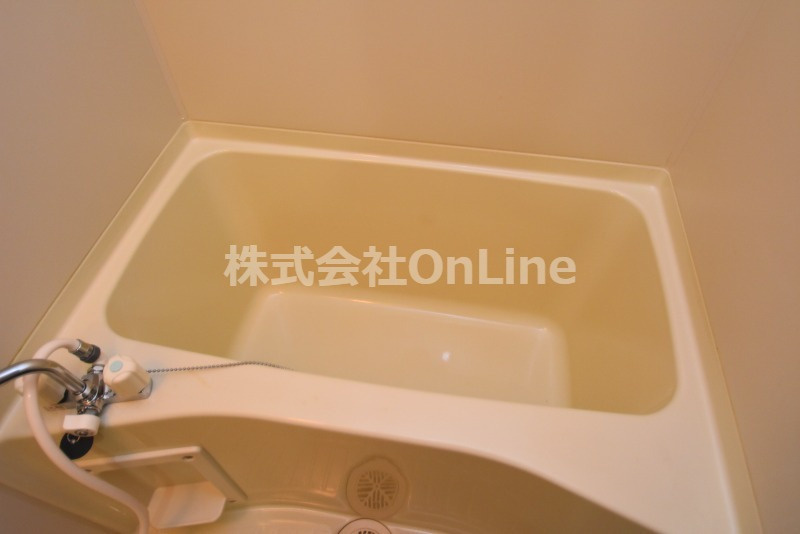 東大阪市源氏ケ丘の賃貸マンションの浴室