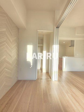 セレニテ蒲生四丁目駅前アリエの寝室|階数・部屋によってカラーパターン有（カームブルー・ヘリンボーン・マーブルグレー）