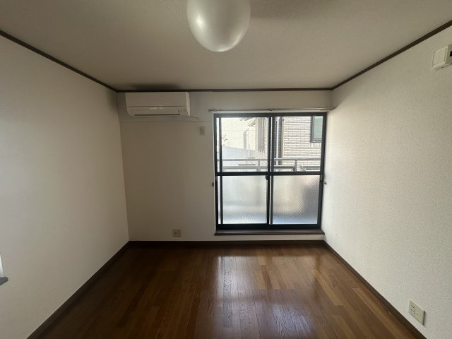 アンダンテ若宮の居間・リビング