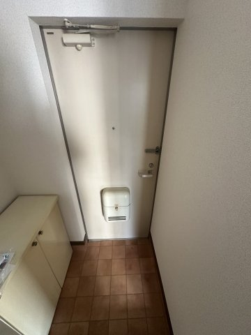 アンダンテ若宮の玄関