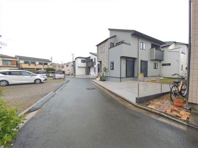 【新築分譲住宅】ふじみ野市長宮2丁目　の前面道路含む現地写真