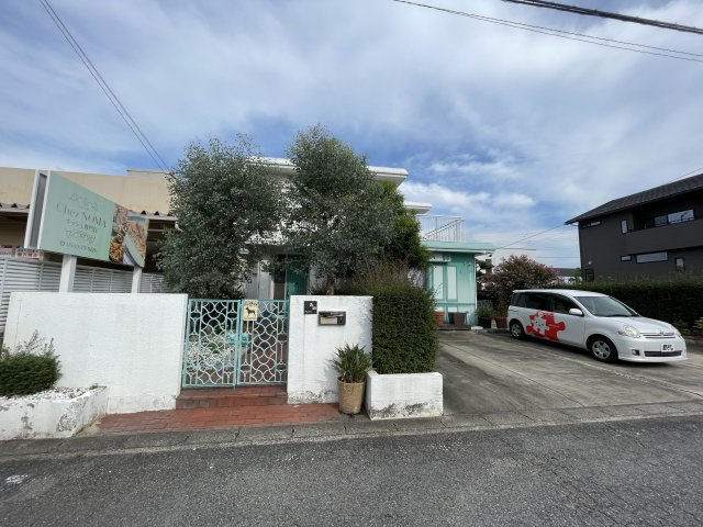 祠峰1丁目住居付き店舗の外観