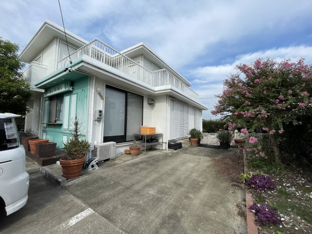祠峰1丁目住居付き店舗の外観