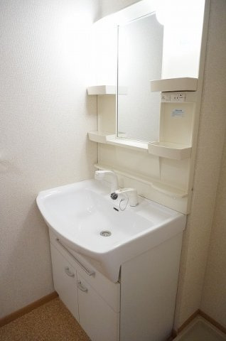 サンパティーク福間海岸通りＢの洗面所|使いやすい洗面所です