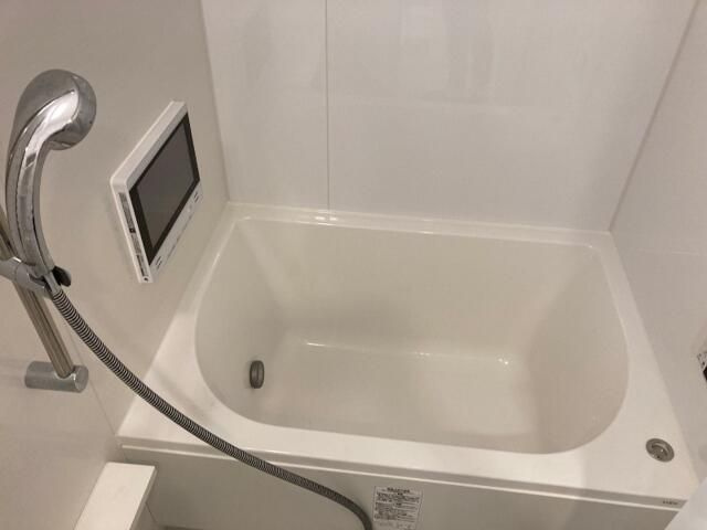 ＣＲＥＡＬｐｒｅｍｉｅｒ大島の浴室