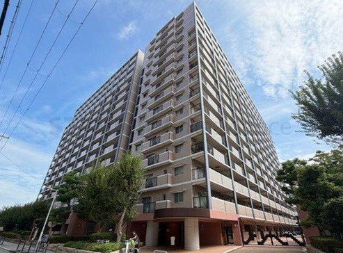 ソシエ北大阪壱期棟の外観|◆総戸数339戸！管理人さんが365日・8時～22時まで駐在される管理良好なマンションです！