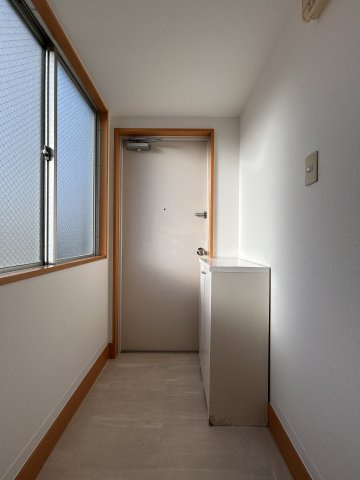 グランシャレー梅島の玄関