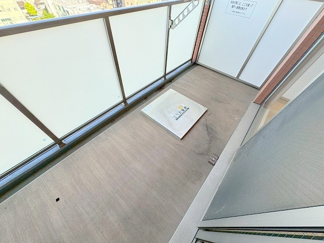 プレジオ十三のバルコニー