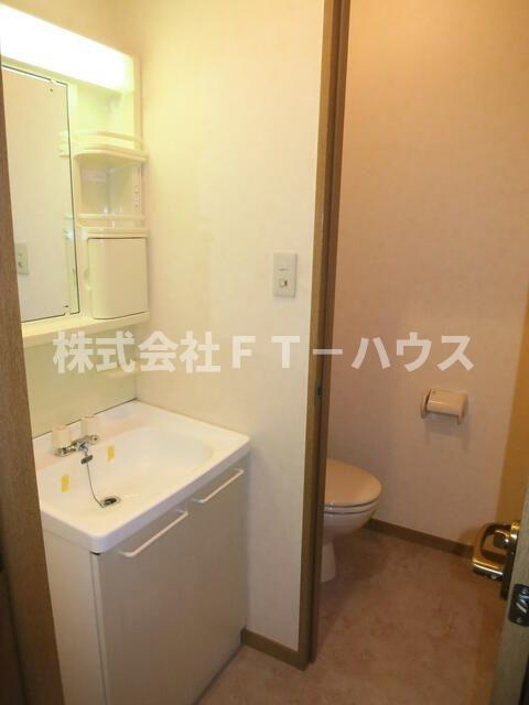 シェルブールの洗面所