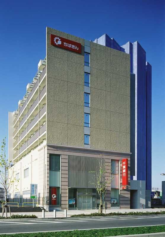 八潮市大瀬１丁目の賃貸マンションの外観