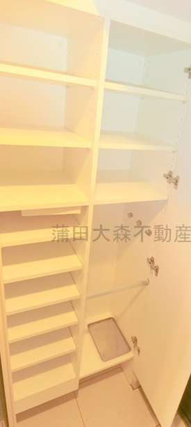 デュオステージ蒲田の設備|玄関収納