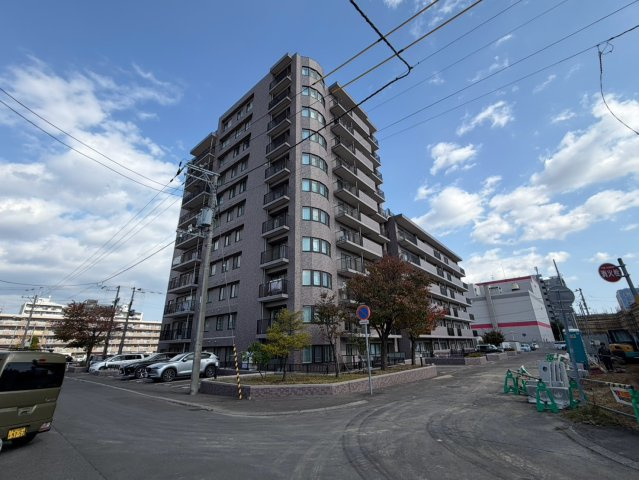 リブウェル平岸の外観