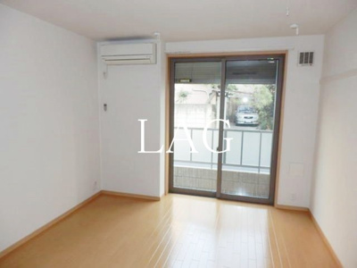 【居間・リビング】 | クレールオシアゲ | 洋室のお部屋です。