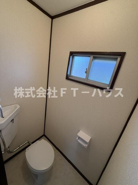 Ｋａｇｕｙａ海神６丁目２０２号室のトイレ