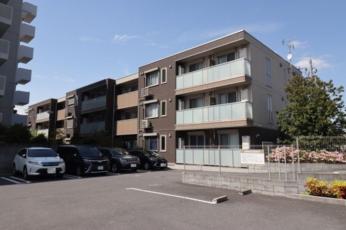 アゼリア松戸の外観