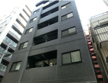 日本橋ROOTSの外観|おしゃれな外観です