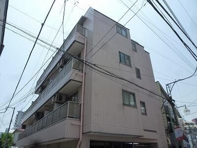 エクセルハナブサの外観