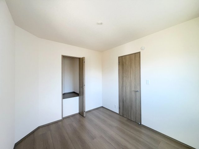 清水町長沢730　新築　全1棟の洋室