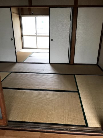 城北ハイツの和室