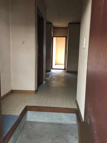 緑風荘の玄関