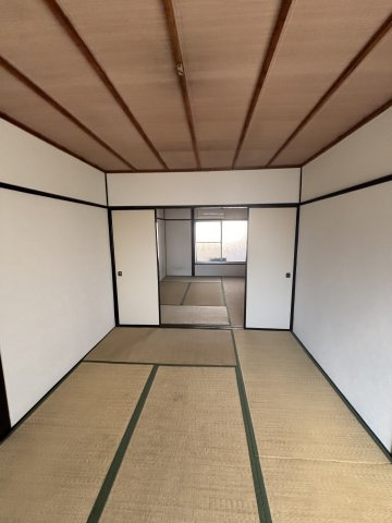 城垣町テラスハウスの和室
