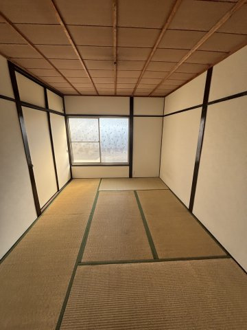 城垣町テラスハウスの和室
