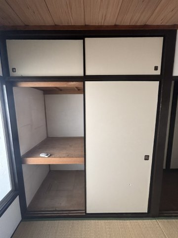 城垣町テラスハウスの収納