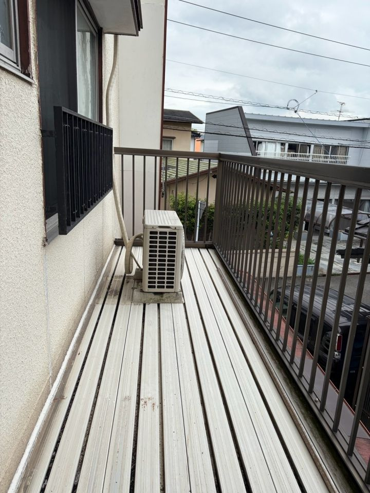 津田新町戸建のバルコニー