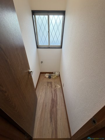 秦野市東田原　中古戸建のトイレ